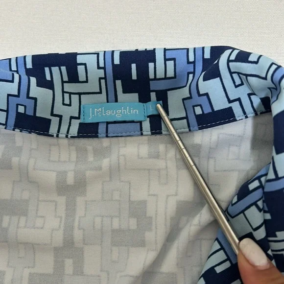 J.cMLAUGLIN GEOMETRIC BLOUSE WOMEN STRETCHY ELBOW SLEEVE BLUE Sz LARGE - Picture 10 of 12